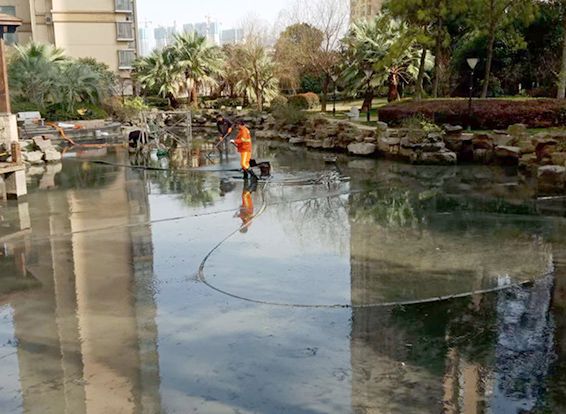 广南景观池淤泥清理